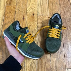 LEMS Mesa Forest Green Lightweight Hiking Trail Sneakers Size 6.5